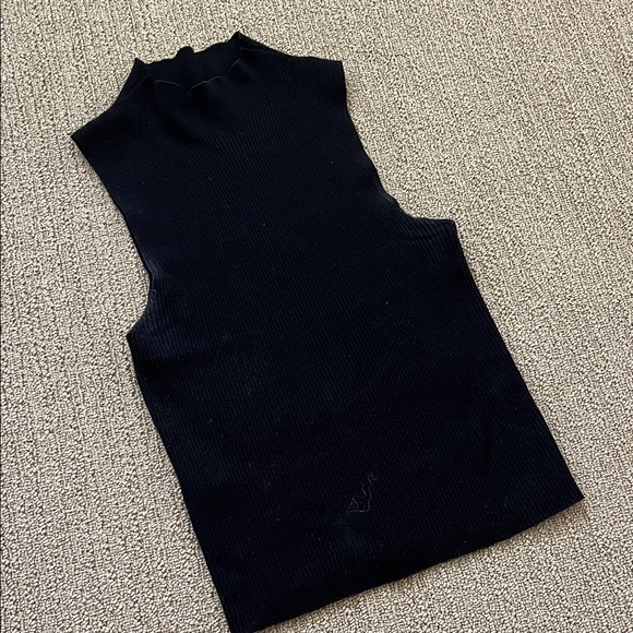 Mango Black Sleeveless Ribbed Mock Neck Top | Old Money | Autumn layering | M - Picture 1 of 1
